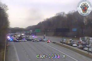 i270-robber-search-trafficcamera-031114_296
