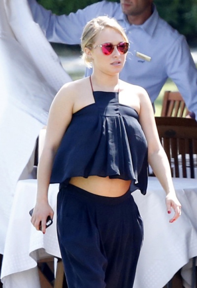 *EXCLUSIVE* Pregnant Hayden Panettiere and Wladimir Klitschko go on a babymoon in Italy **USA ONLY**