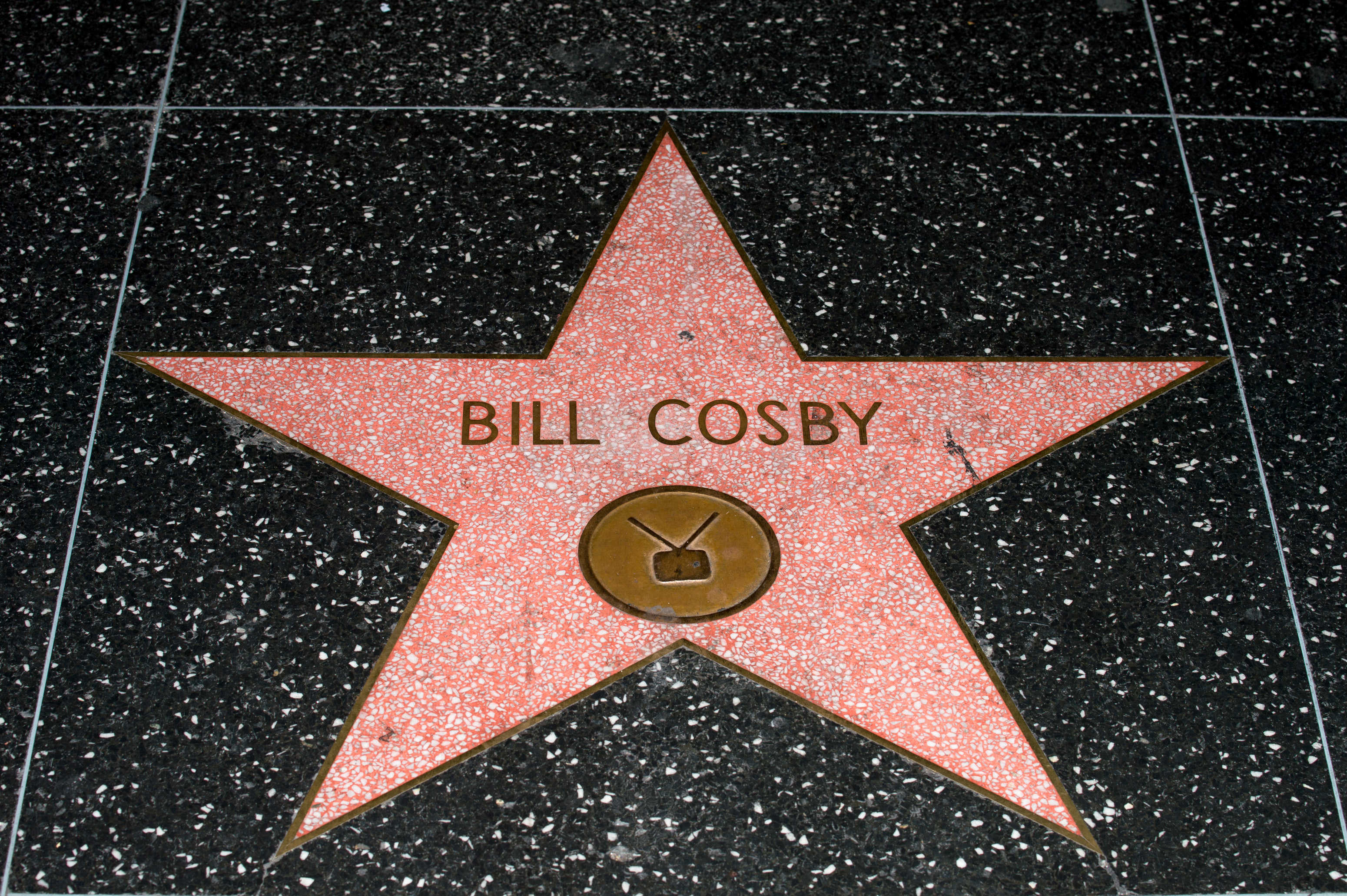 Celebrity Sightings In Los Angeles - November 13, 2015