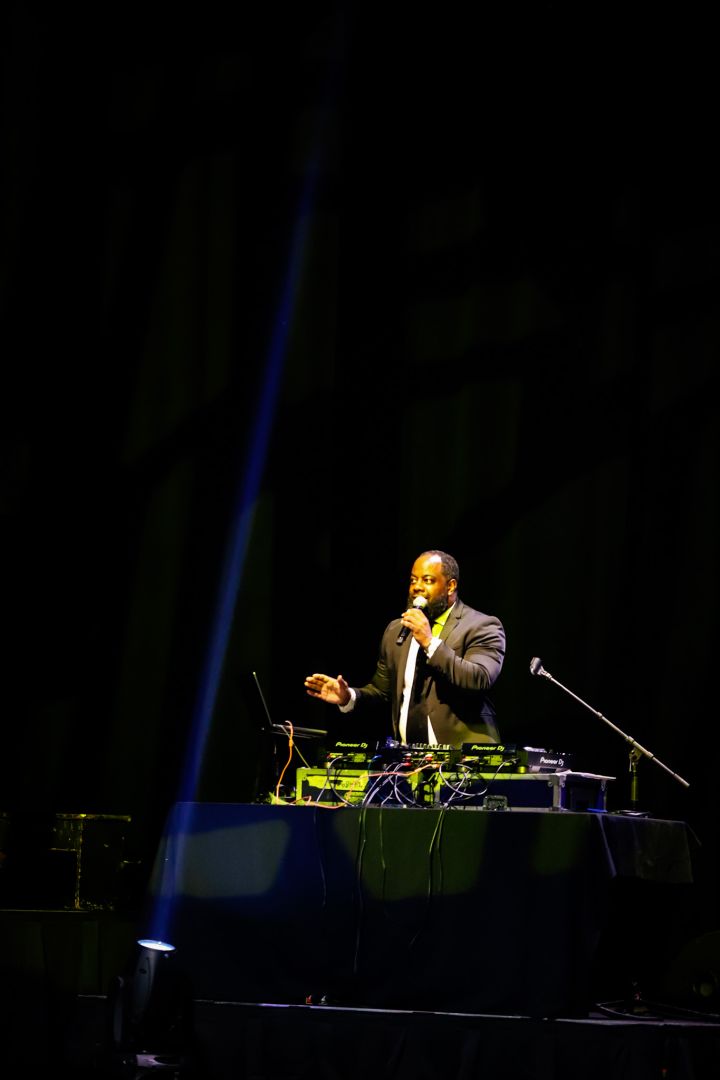 DJ 5'9 at the 2023 Juneteenth Honors