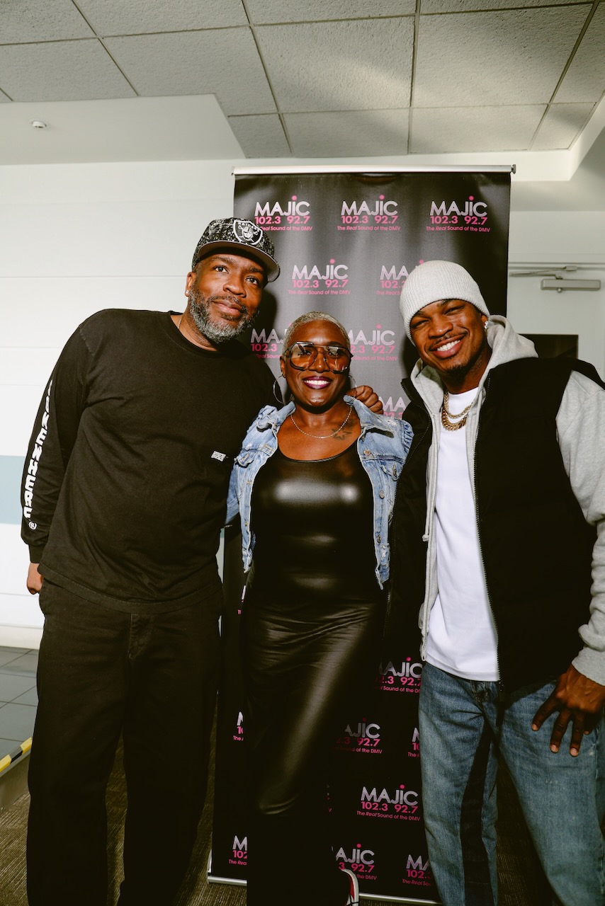 Ne-Yo At Majic 102.3/92.7 Studios