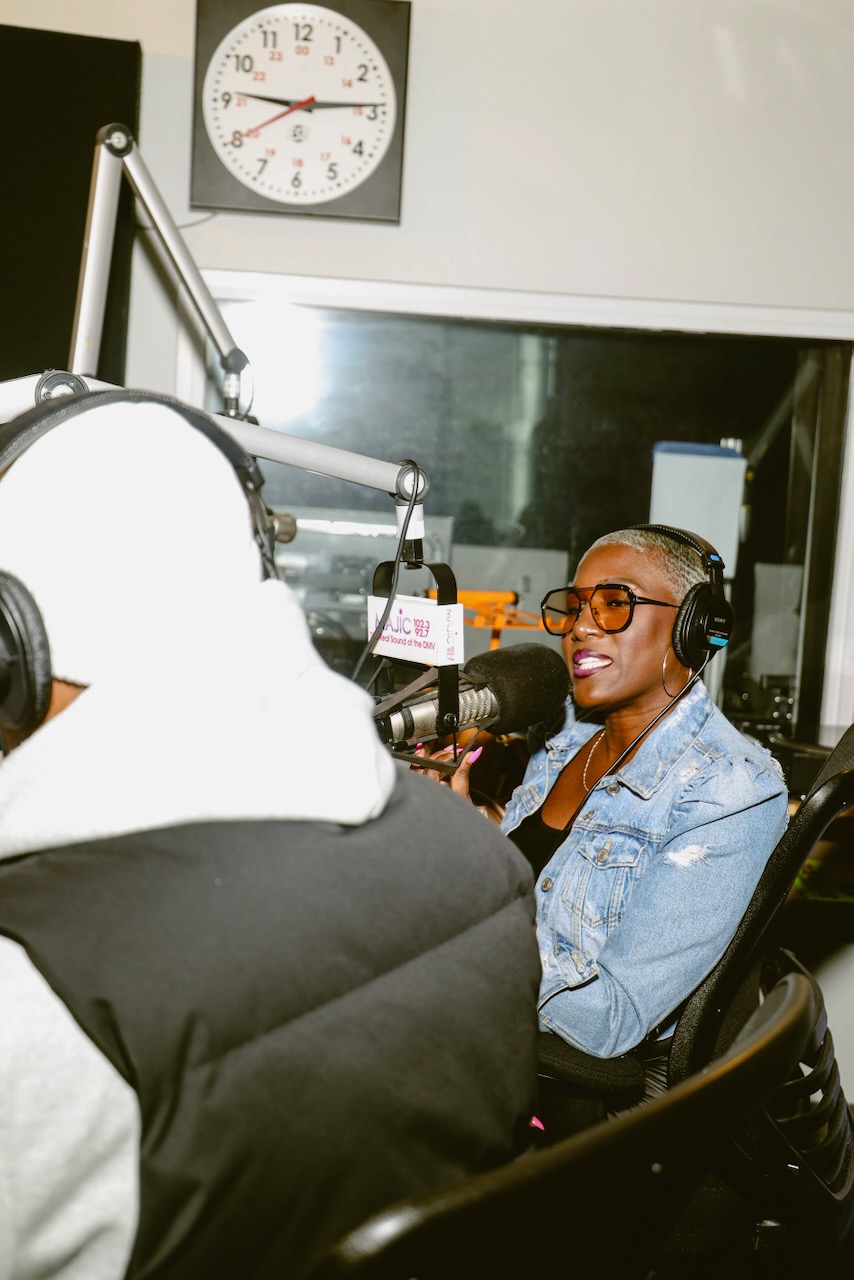 Ne-Yo At Majic 102.3/92.7 Studios