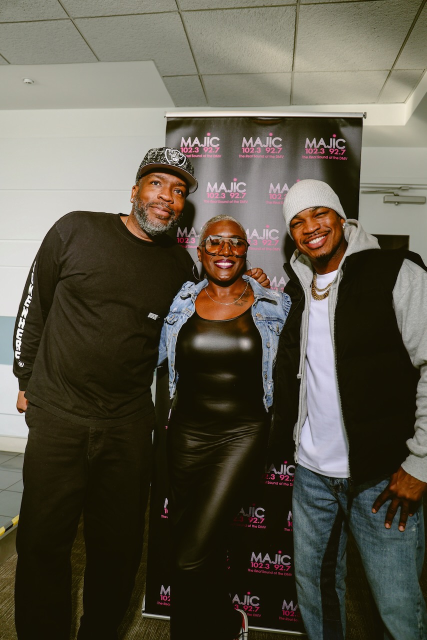 Ne-Yo At Majic 102.3/92.7 Studios