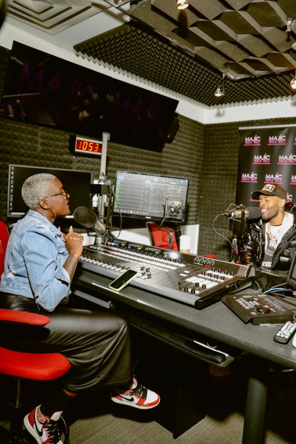 Mario Majic 102.3/92.7 Meet & Greet