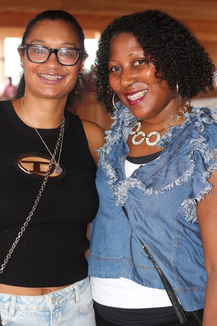 Johnny Gill and Perfekt Blend Band at Majic Wednesdays