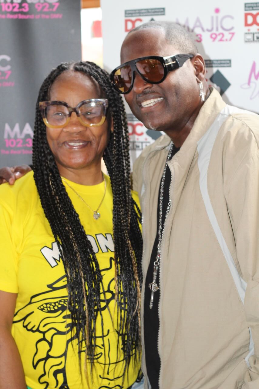 Johnny Gill and Perfekt Blend Band at Majic Wednesdays