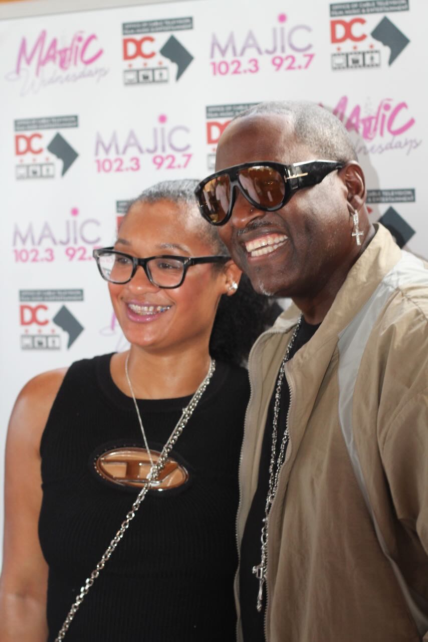 Johnny Gill and Perfekt Blend Band at Majic Wednesdays