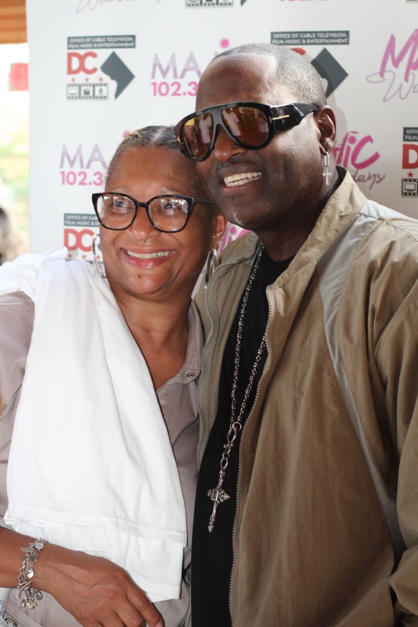 Johnny Gill and Perfekt Blend Band at Majic Wednesdays