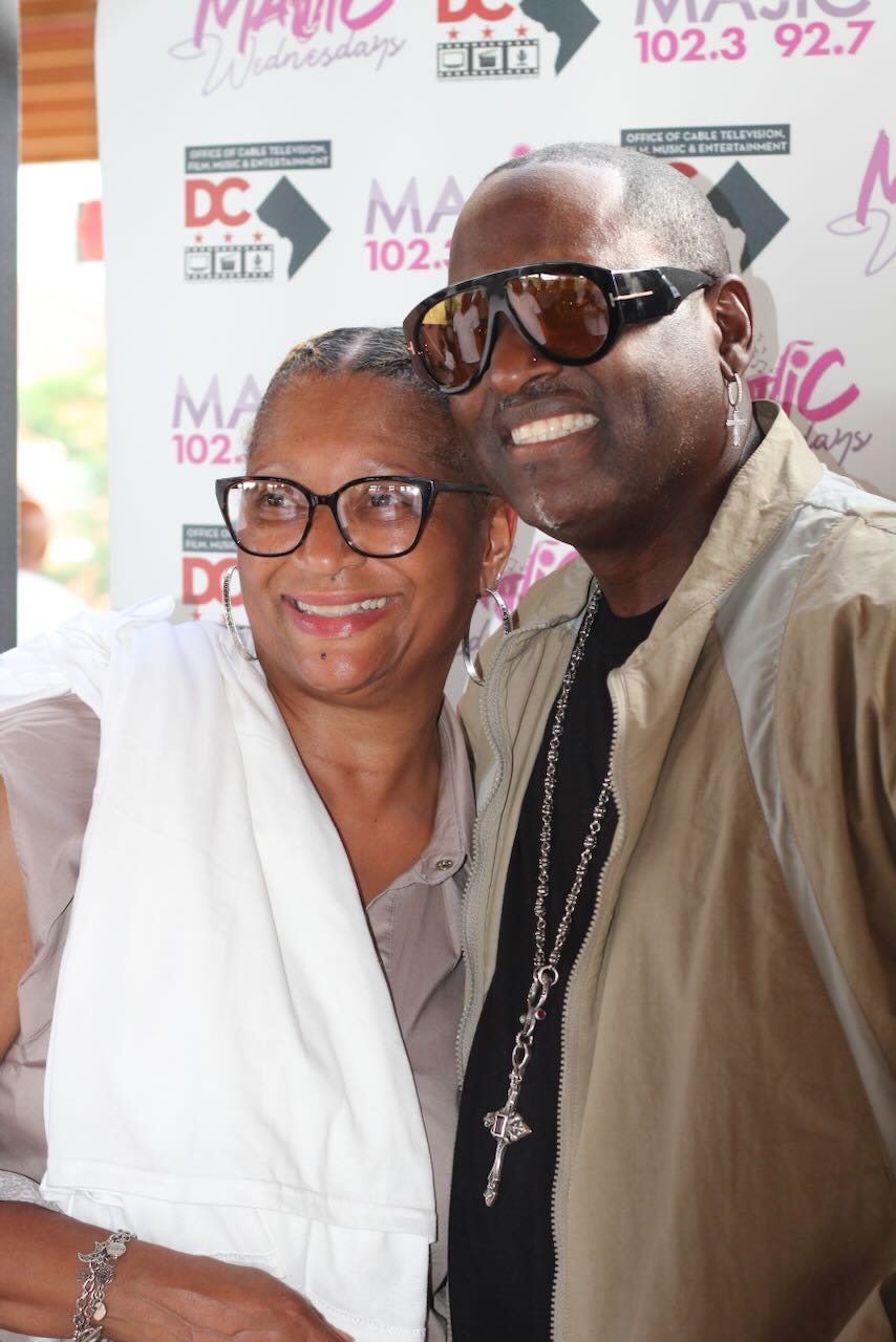 Johnny Gill and Perfekt Blend Band at Majic Wednesdays