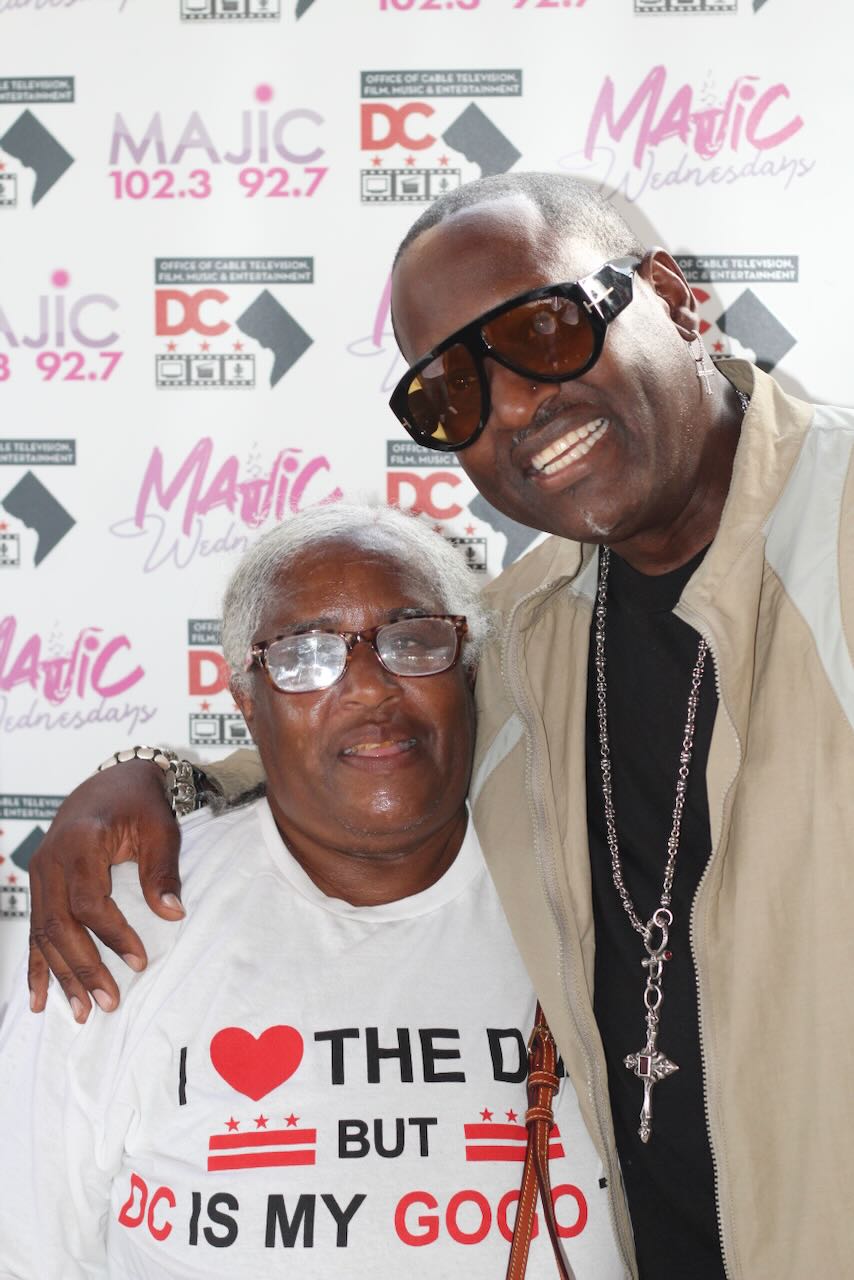 Johnny Gill and Perfekt Blend Band at Majic Wednesdays