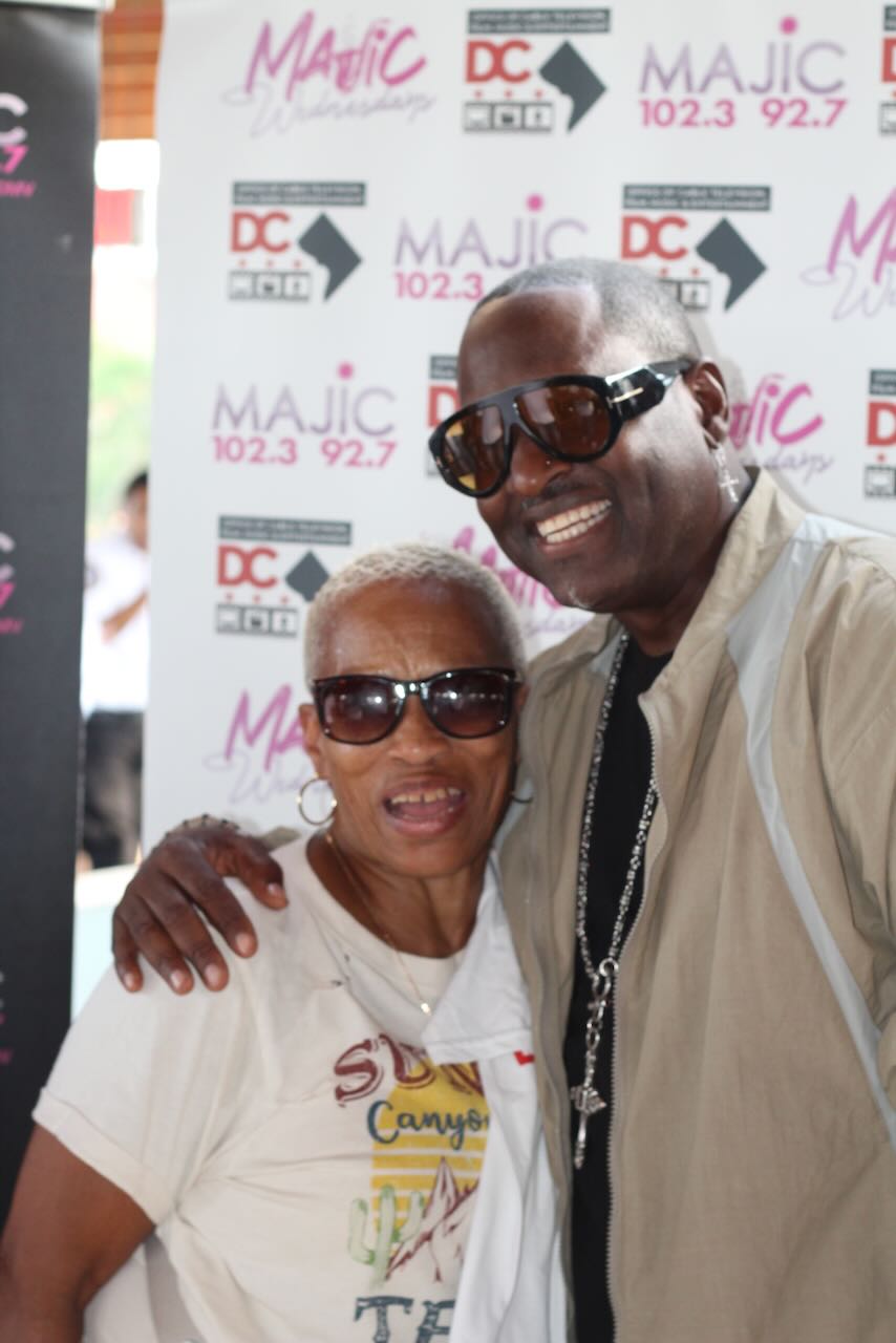 Johnny Gill and Perfekt Blend Band at Majic Wednesdays