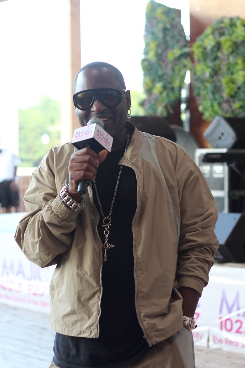 Johnny Gill and Perfekt Blend Band at Majic Wednesdays